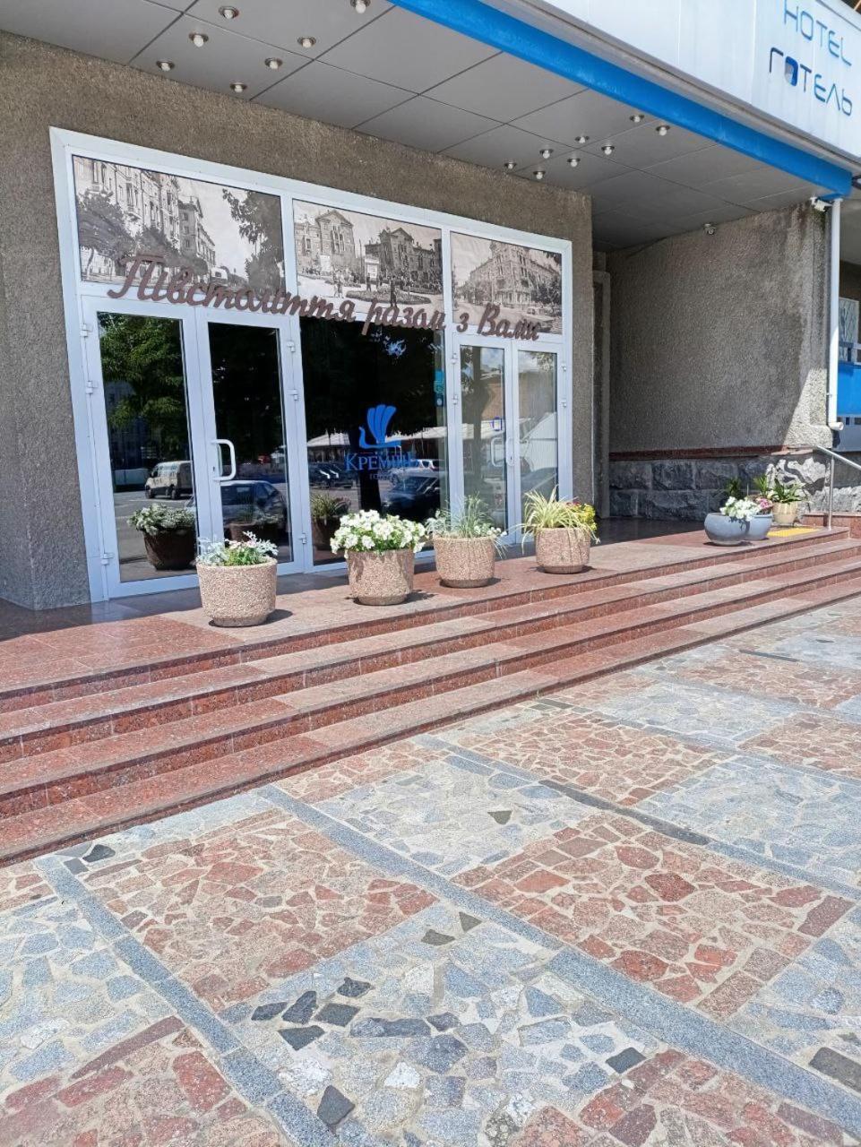 Kremin Hotel Krementschuk Exterior foto